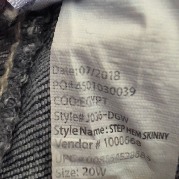 Crown & Ivy Jeans Womens Size 20 WR Curvy Skinny Distressed Ankle Pants Stretch - Picture 13 of 13